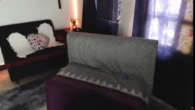 Image 11 of scarlette_thomson Stream on Chaturbate on 15 months ago