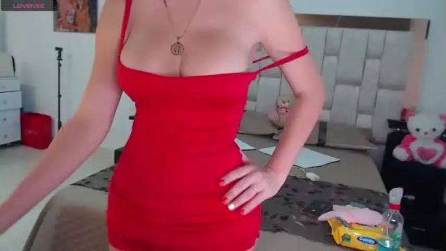 Image 3 of scarlette_tsunade Stream on Chaturbate on 17 months ago
