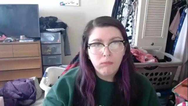 Image 3 of scarlettedwards Stream on Chaturbate on 8 months ago