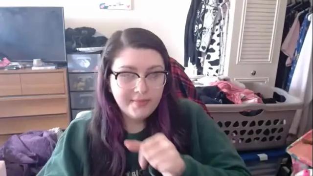 Image 4 of scarlettedwards Stream on Chaturbate on 8 months ago