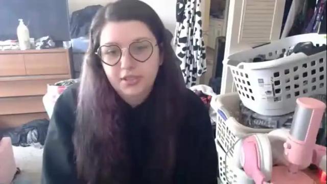 Image 3 of scarlettedwards Stream on Chaturbate on 6 months ago