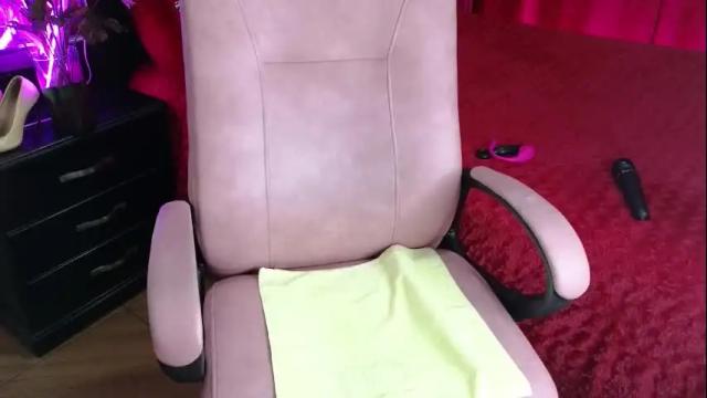 Image 8 of scarletteowens Stream on Chaturbate on 1 month ago