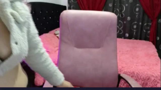 Image 7 of scarletteowens Stream on Chaturbate on 19 days ago