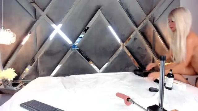 Image 3 of scarlettgojo Stream on Chaturbate on 14 months ago