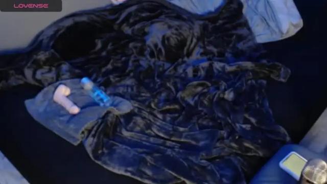 Image 12 of scarlettlovebaby Stream on Chaturbate on 19 months ago
