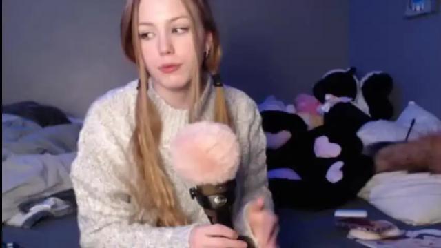 Image 10 of scarlettlovebaby Stream on Chaturbate on 16 months ago