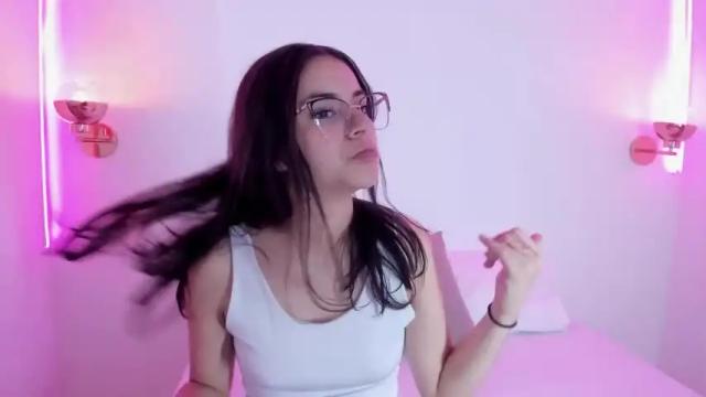 Image 10 of scarlettmadison_ Stream on Chaturbate on 17 months ago