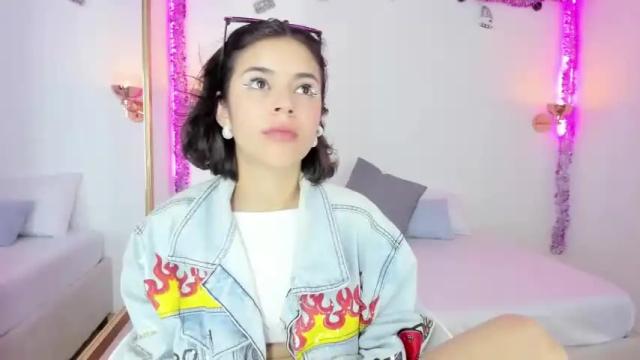 Image 4 of scarlettmadison_ Stream on Chaturbate on 19 months ago