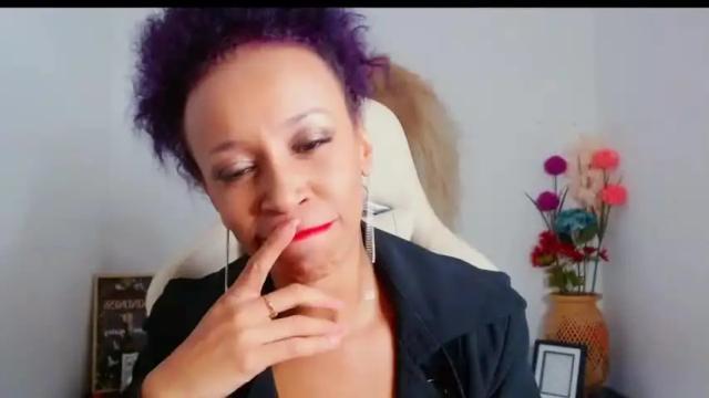 Image 10 of scarlettmalbec Stream on Chaturbate on 13 months ago
