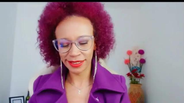 Image 6 of scarlettmalbec Stream on Chaturbate on 13 months ago