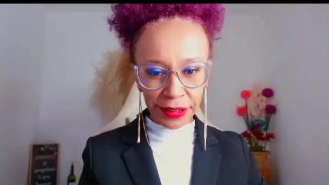 Image 4 of scarlettmalbec Stream on Chaturbate on 13 months ago