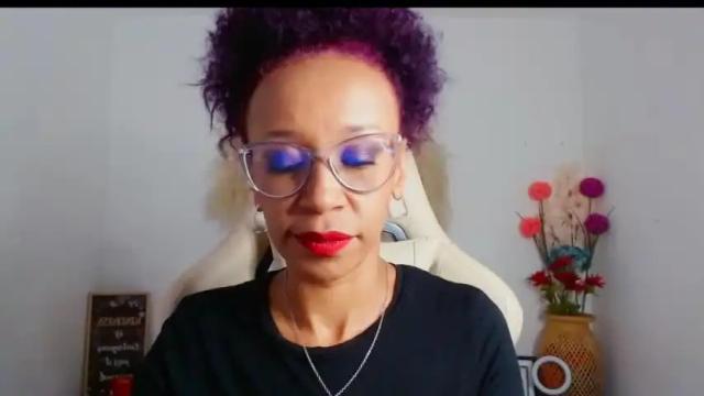 Image 8 of scarlettmalbec Stream on Chaturbate on 12 months ago
