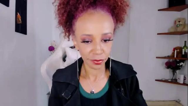 Image 12 of scarlettmalbec Stream on Chaturbate on 1 month ago