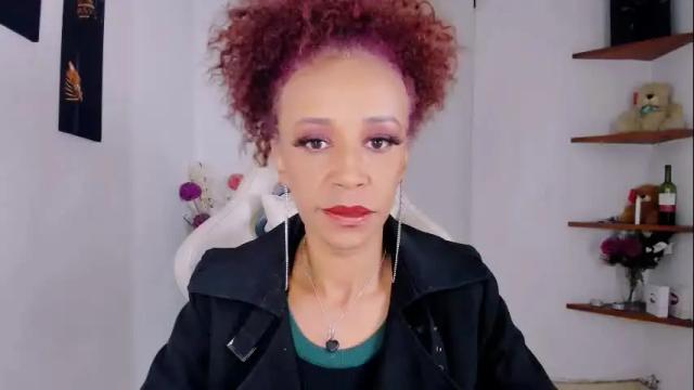 Image 3 of scarlettmalbec Stream on Chaturbate on 1 month ago