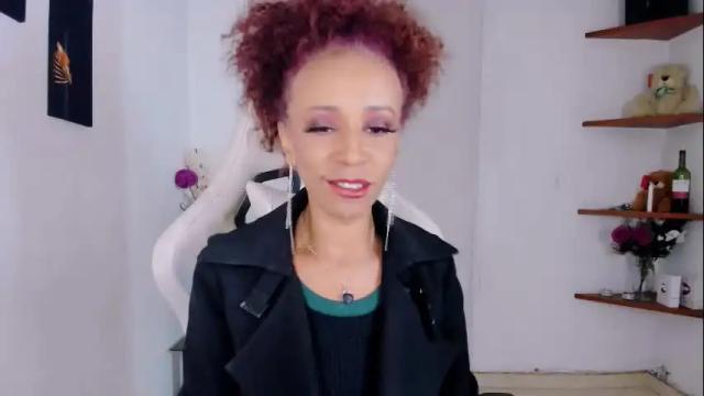Image 6 of scarlettmalbec Stream on Chaturbate on 1 month ago