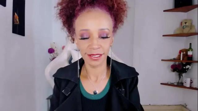 Image 8 of scarlettmalbec Stream on Chaturbate on 1 month ago