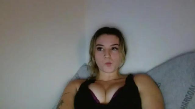 Image 11 of scarlettmartin Stream on Chaturbate on 15 months ago
