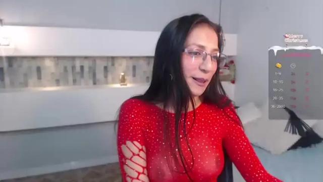 Image 6 of scarlettross27 Stream on Chaturbate on 16 months ago