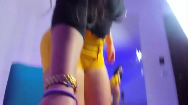 Image 11 of scarlettross_ Stream on Chaturbate on 1 month ago