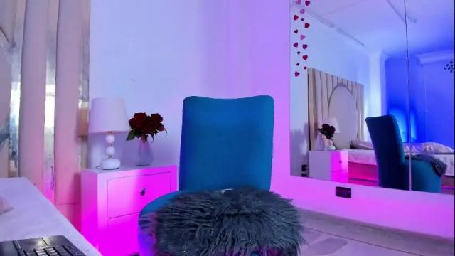 Image 7 of scarlettross_ Stream on Chaturbate on 29 days ago
