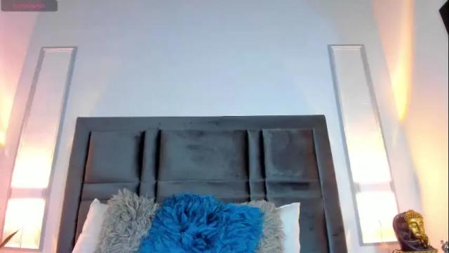 Image 2 of scarlettsanz_ Stream on Chaturbate on 1 month ago