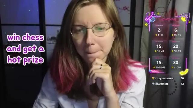 Image 3 of scarlettsrose Stream on Chaturbate on 1 month ago