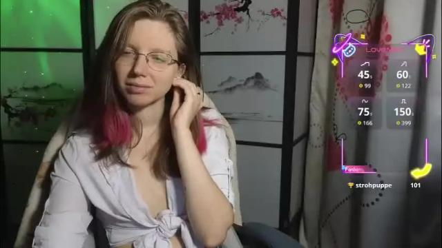 Image 3 of scarlettsrose Stream on Chaturbate on 1 month ago