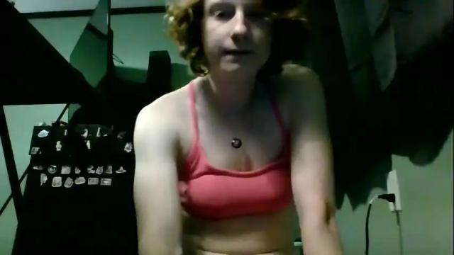 Image 4 of scarlettxginger Stream on Chaturbate on 15 months ago