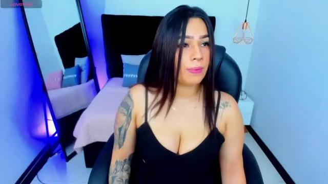 Image 2 of scarlettyou Stream on Chaturbate on 17 months ago