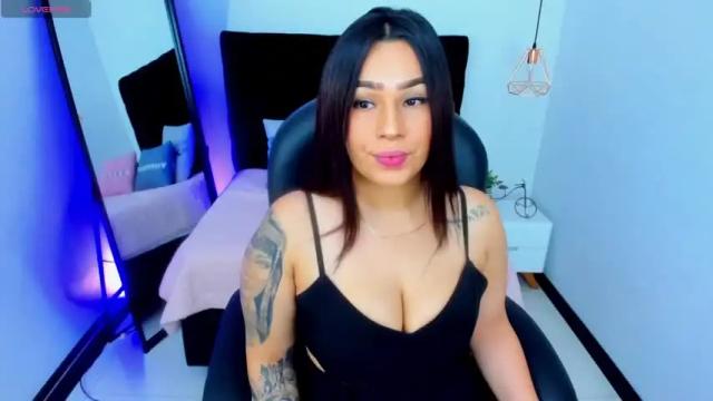 Image 4 of scarlettyou Stream on Chaturbate on 17 months ago
