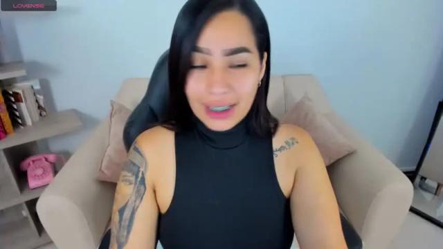 Image 2 of scarlettyou Stream on Chaturbate on 16 months ago