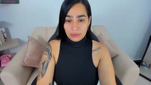 Image 7 of scarlettyou Stream on Chaturbate on 16 months ago