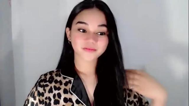 Image 2 of scarletvamp Stream on Chaturbate on 1 month ago