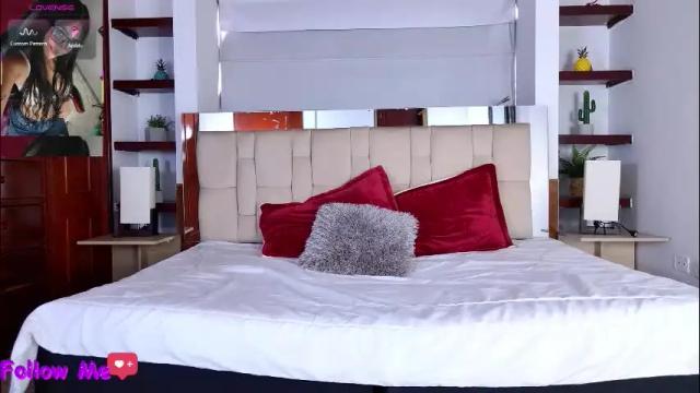 Image 12 of scarlleth_1 Stream on Chaturbate on 1 month ago