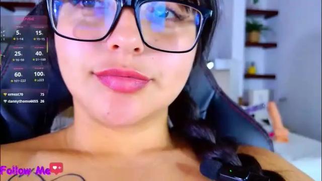 Image 12 of scarlleth_1 Stream on Chaturbate on 1 month ago