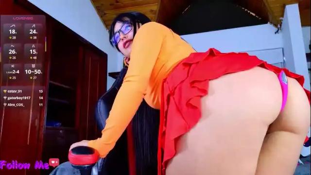 Image 2 of scarlleth_1 Stream on Chaturbate on 13 days ago