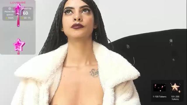 Image 3 of scarlleth_16 Stream on Chaturbate on 4 months ago