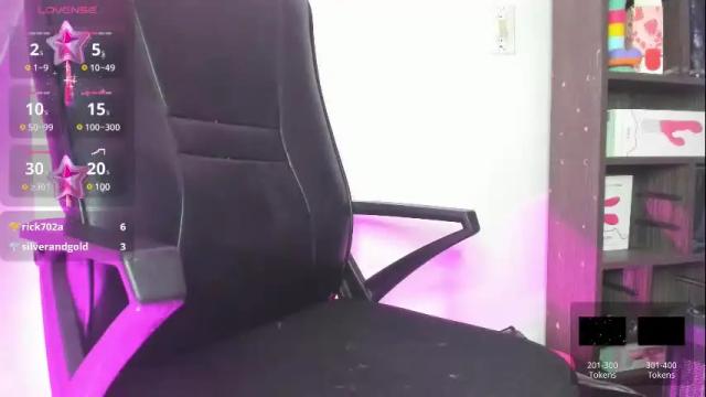 Image 10 of scarlleth_16 Stream on Chaturbate on 3 months ago