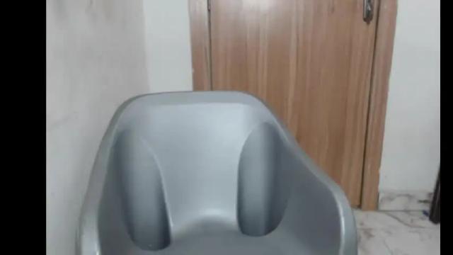 Image 2 of scarllett_bebe Stream on Chaturbate on 6 days ago