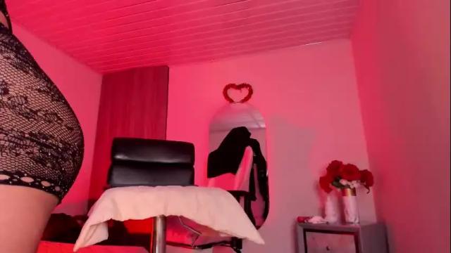 Image 8 of scarlygil Stream on Chaturbate on 1 month ago