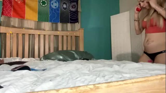 Image 8 of scarrlettjade Stream on Chaturbate on 18 months ago