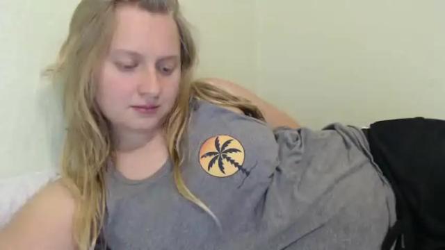 Image 7 of scartit Stream on Chaturbate on 2 days ago