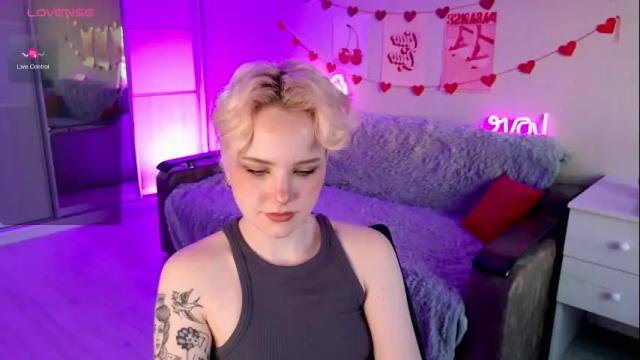 Image 11 of school_love Stream on Chaturbate on 26 days ago