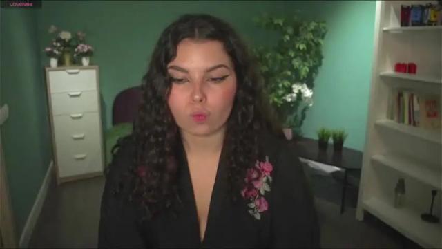 Image 3 of schwarze_katze Stream on Chaturbate on 18 months ago