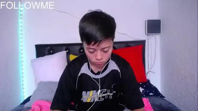 Image 7 of sebastian_posse Stream on Chaturbate on 12 months ago