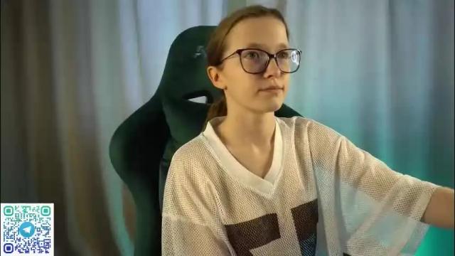 Image 2 of second_aid Stream on Chaturbate on 2 months ago
