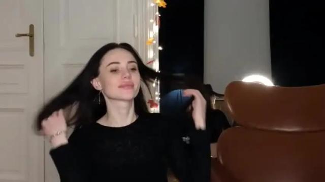 Image 12 of seduced_by_sara Stream on Chaturbate on 20 months ago