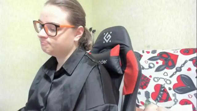 Image 2 of seductive_she_wolf Stream on Chaturbate on 1 month ago