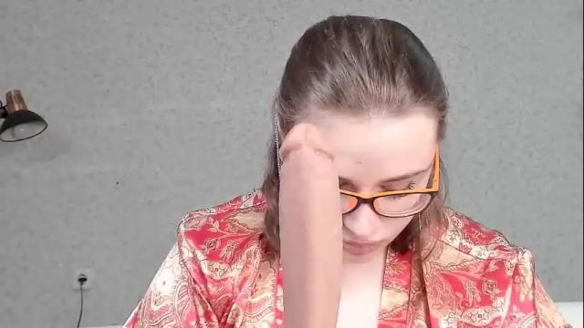 Image 4 of seductive_she_wolf Stream on Chaturbate on 29 days ago