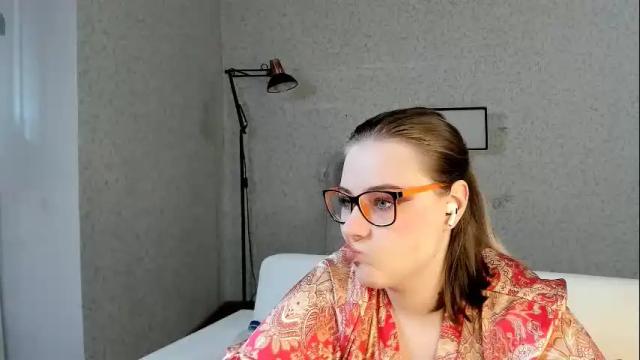 Image 10 of seductive_she_wolf Stream on Chaturbate on 23 days ago